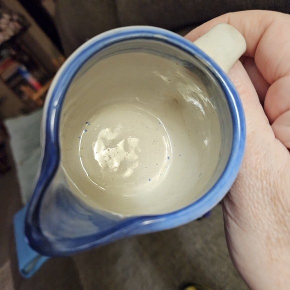 M. A. Hadley Mini Cow Pitcher - Picture 3 of 6